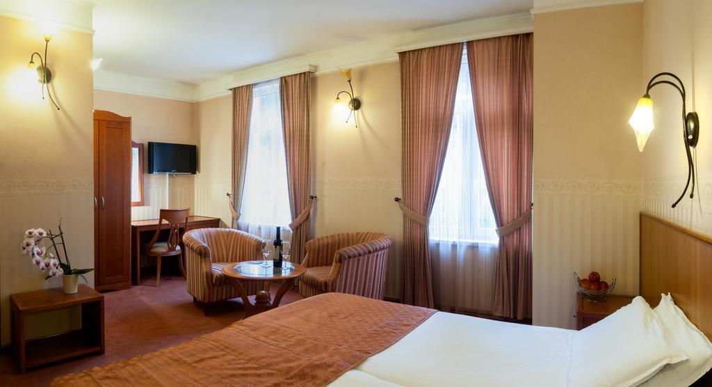 Hotel Aleksandar Vrnjačka Banja Exterior foto